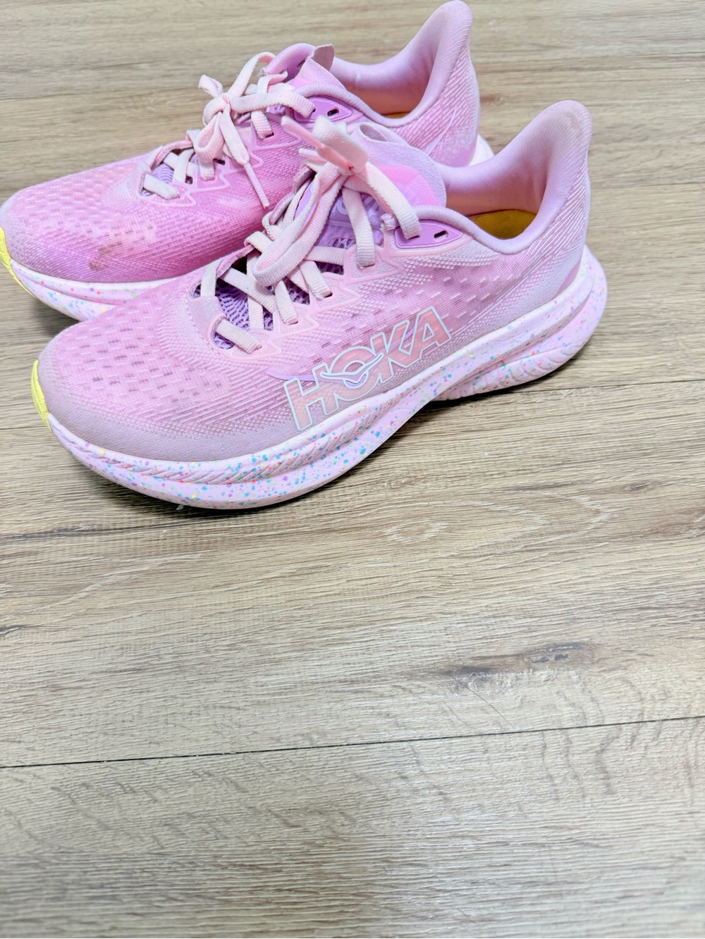 Hoka Women's Pink Mesh Running Sneakers with Speckled Midsole